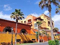 Ville Cortès is een van de top hotels in Playa de las Americas. (Foto Frank Catry)