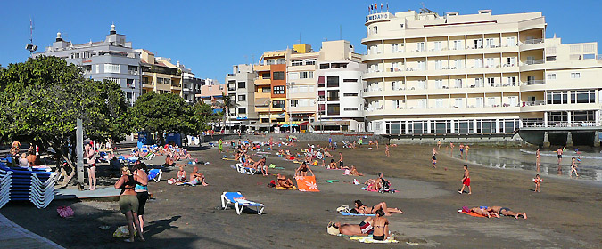 Strand El Medano op Tenerife. (Foto Frank Catry)