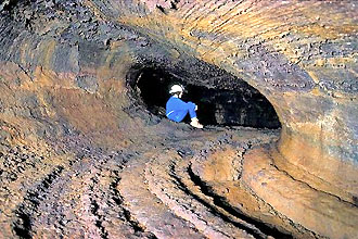 Fascinerende lavatunnels in de Cueva del Viento net boven Icod. (Foto Website www.cuevadelviento.net)