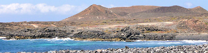 De Montaña Amarilla gezien vanuit de Golf Del Sur. Schitterend wandelen in Tenerife. (Foto Frank Catry - 2009)