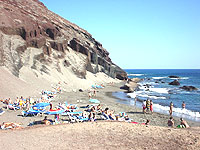 Het kleine naaktstrand tussen Los Abrigos en El Mdano.